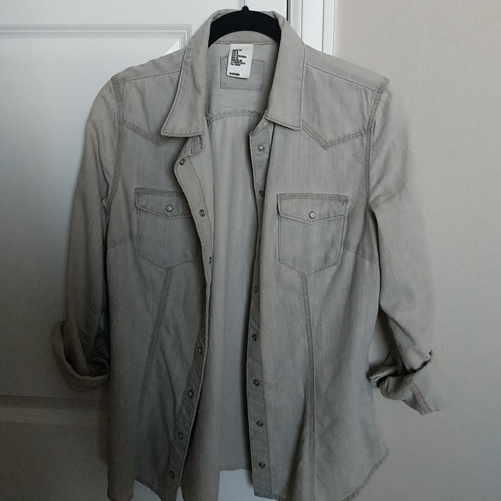 Button down gray long sleeve